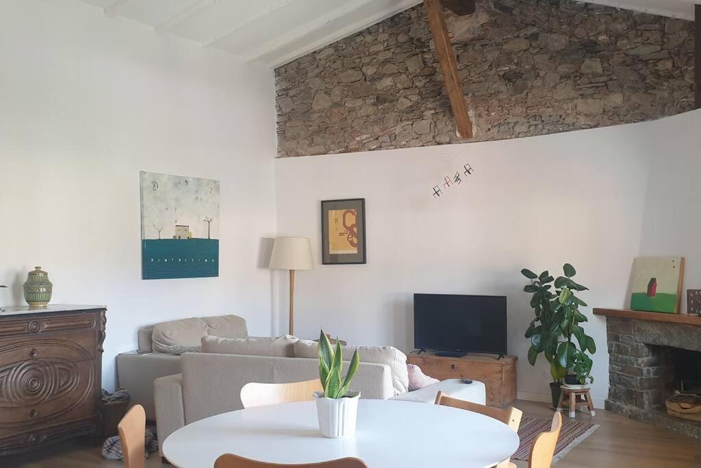 Apartamento Centrico Con Vistas! 坎普罗东 外观 照片